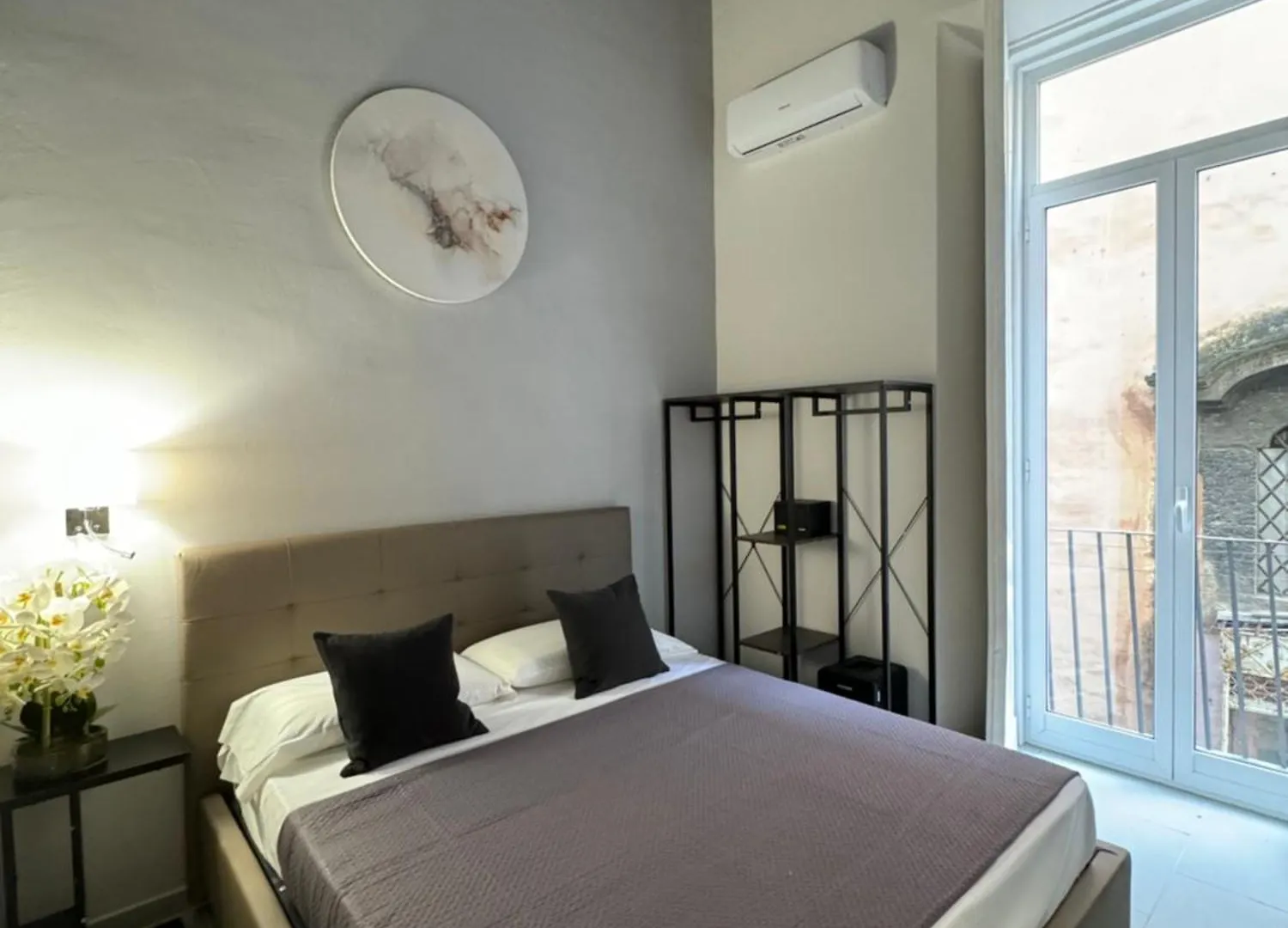 Miluar Relais - Donnaregina Bed & Breakfast Naples Italy