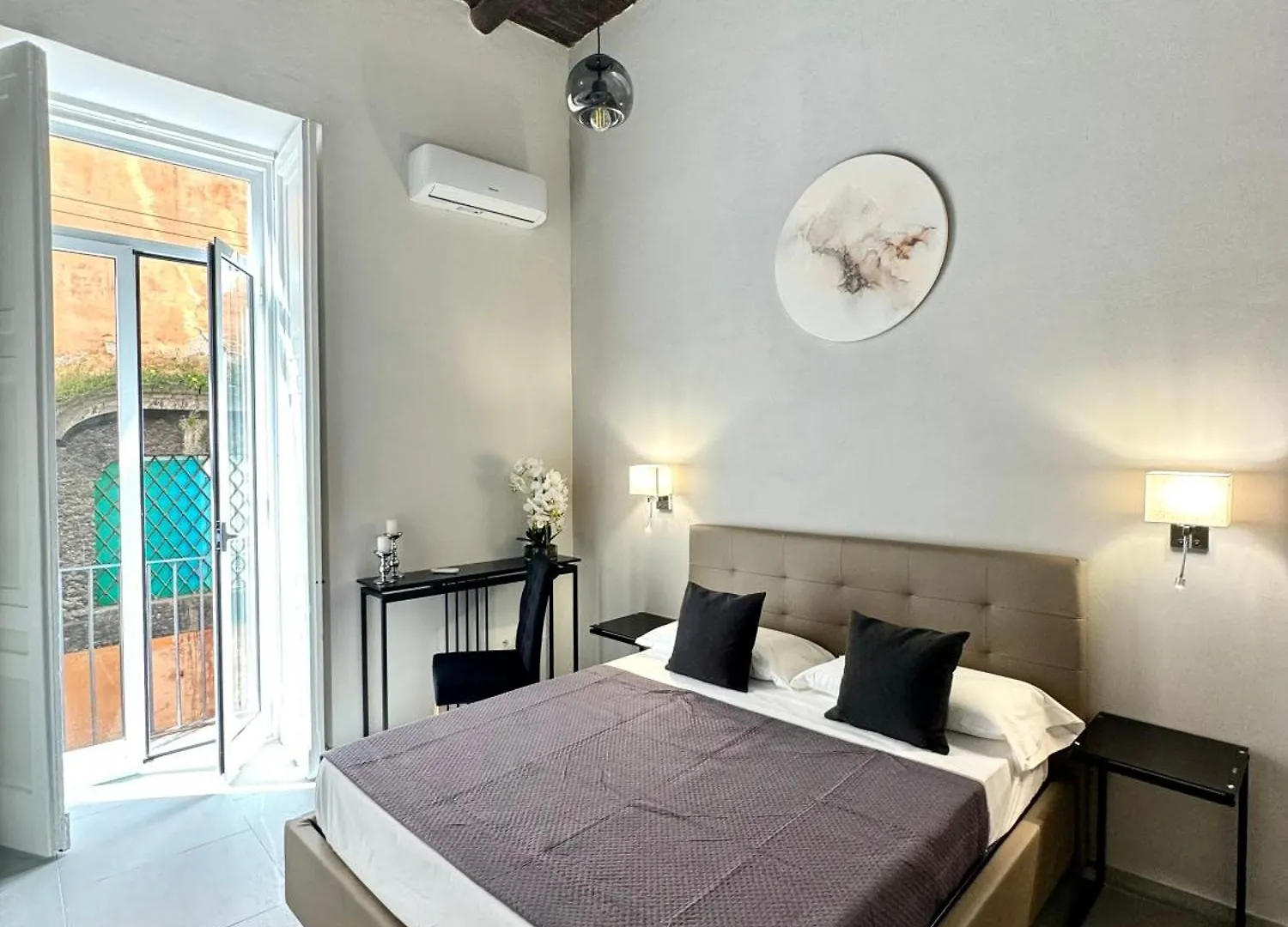 Miluar Relais - Donnaregina Bed & Breakfast Naples 0*,