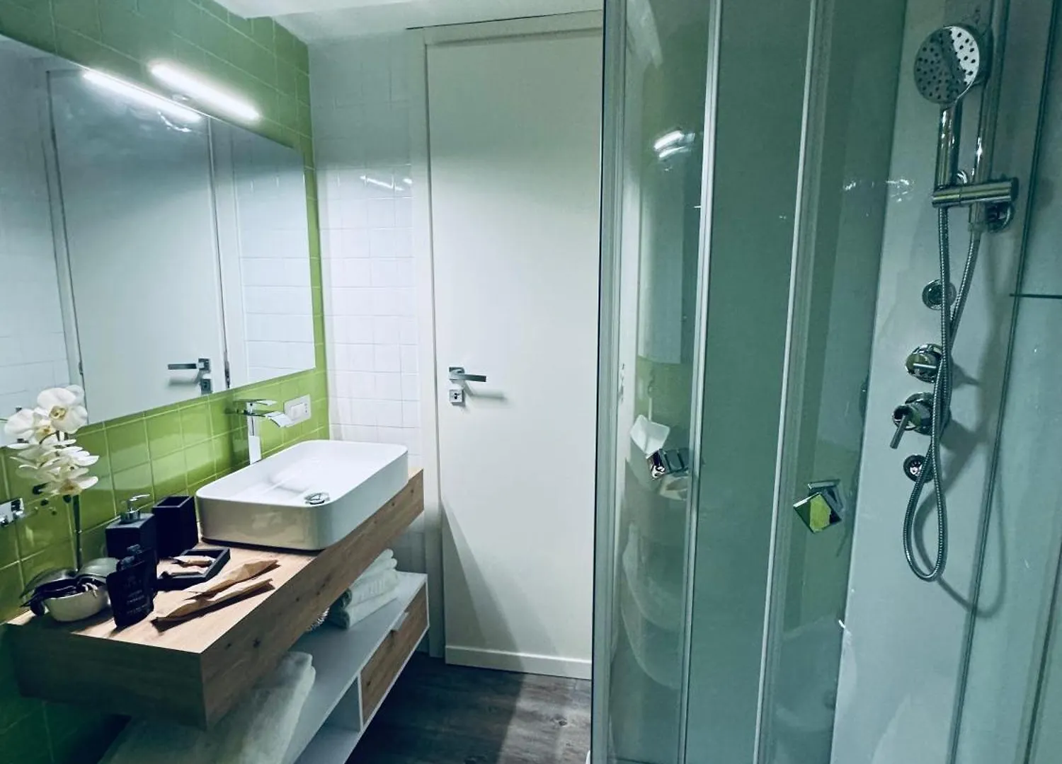 Miluar Relais - Donnaregina Bed & Breakfast Naples