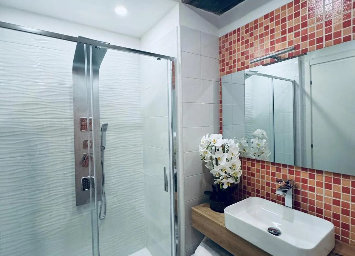 Miluar Relais - Donnaregina Bed & Breakfast Naples