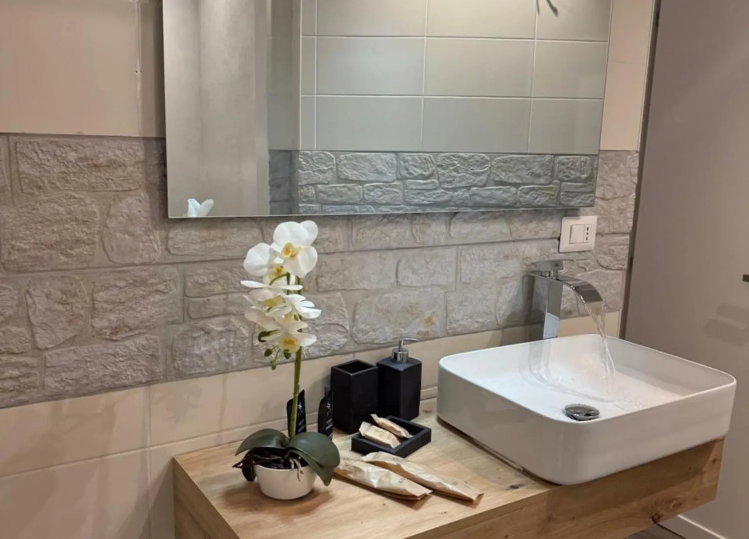 Miluar Relais - Donnaregina Bed & Breakfast Naples 0*,